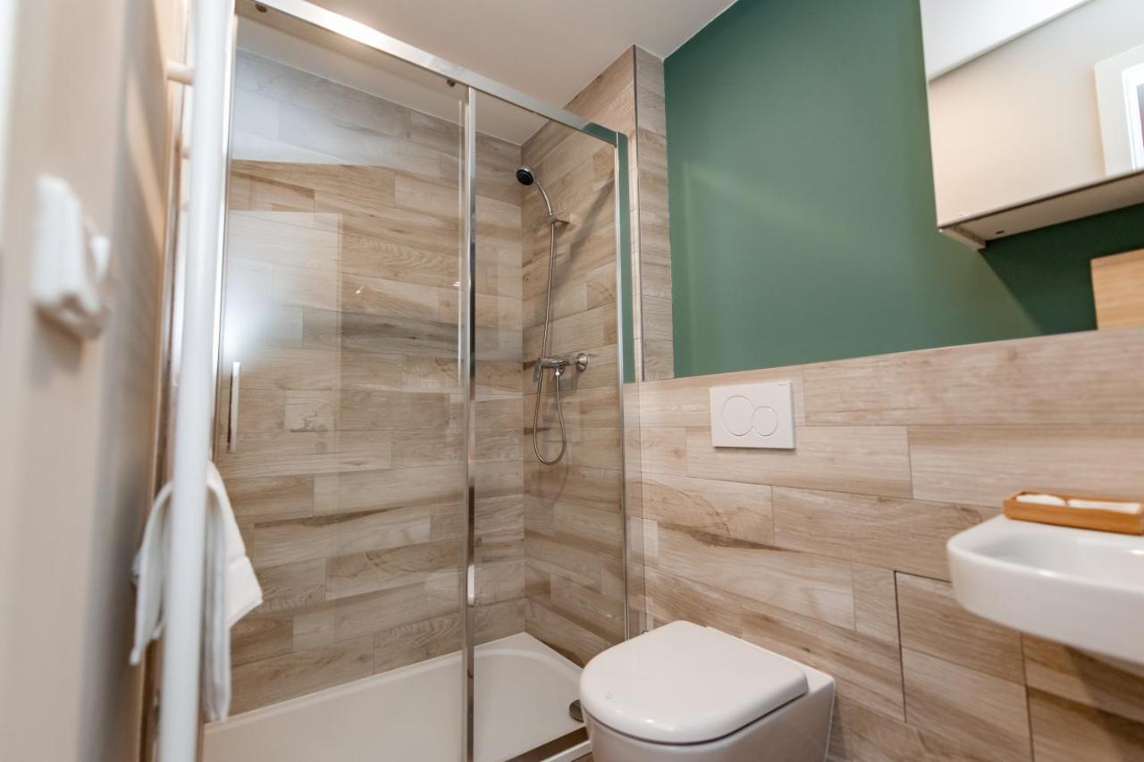 Apartments 4u: KAMPUS Upstairs Hradec Králové Extérieur photo