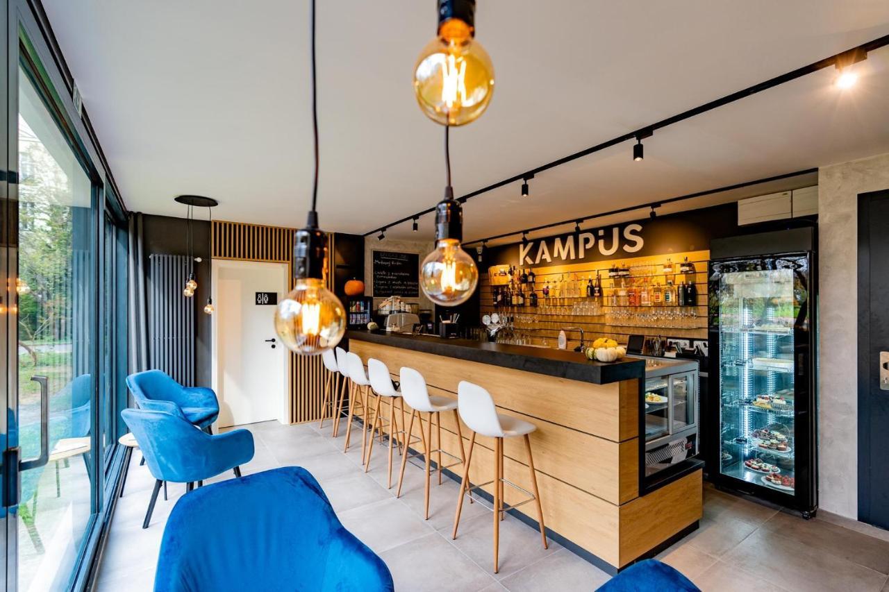 Apartments 4u: KAMPUS Upstairs Hradec Králové Extérieur photo